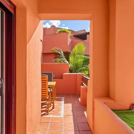 Seaside Duplex With Private Hot Tub Appartamento Marbella