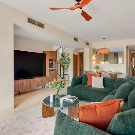 Appartamento Seaside Duplex With Private Hot Tub Marbella