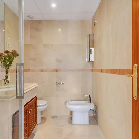 Appartamento Seaside Duplex With Private Hot Tub