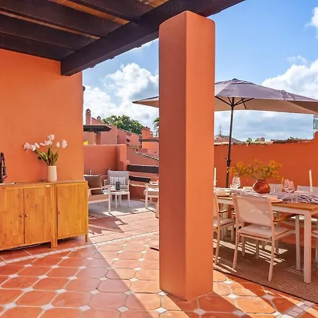Seaside Duplex With Private Hot Tub Appartamento